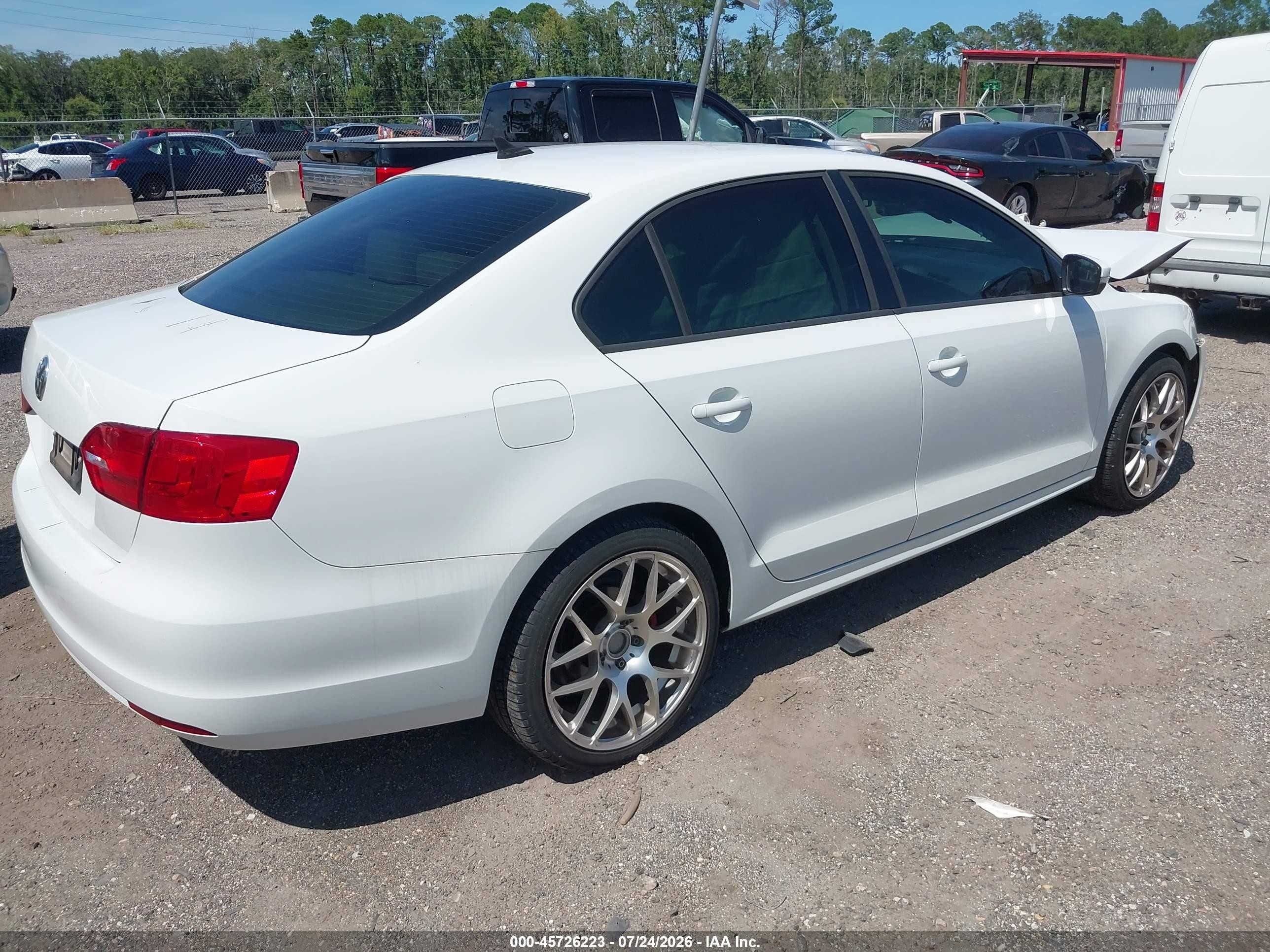 2014 Volkswagen Jetta 1.8t Se White vin: 3VWB07AJ7EM440291