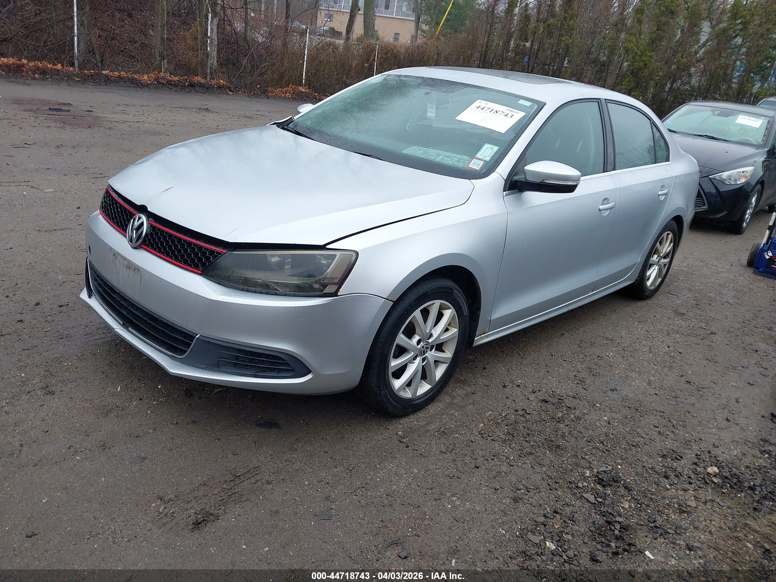 2014 Volkswagen Jetta 1.8t Se Серебряный vin: 3VWB17AJ5EM206261