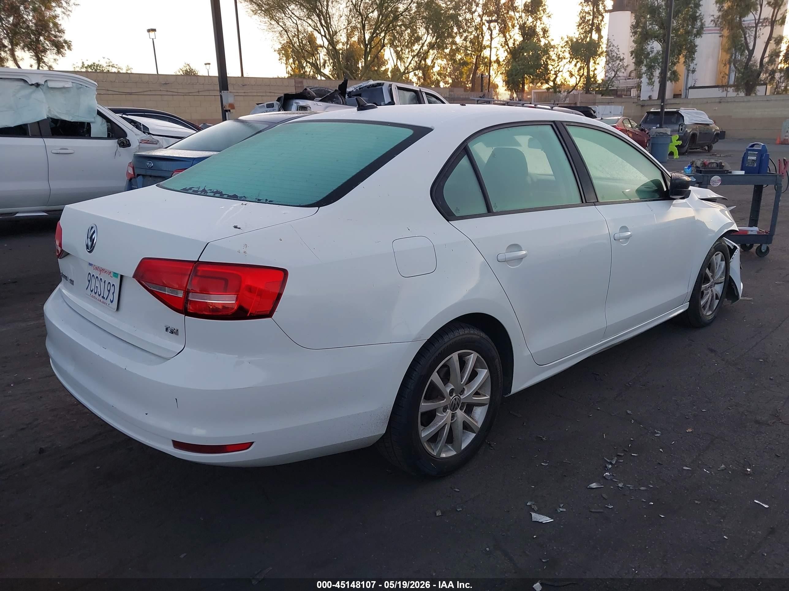 2015 Volkswagen Jetta 1.8t Se White vin: 3VWB17AJ5FM274271
