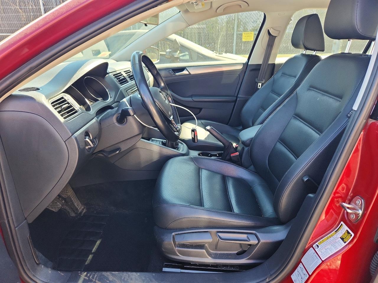 2017 Volkswagen Jetta Se Red vin: 3VWB67AJ8HM409926