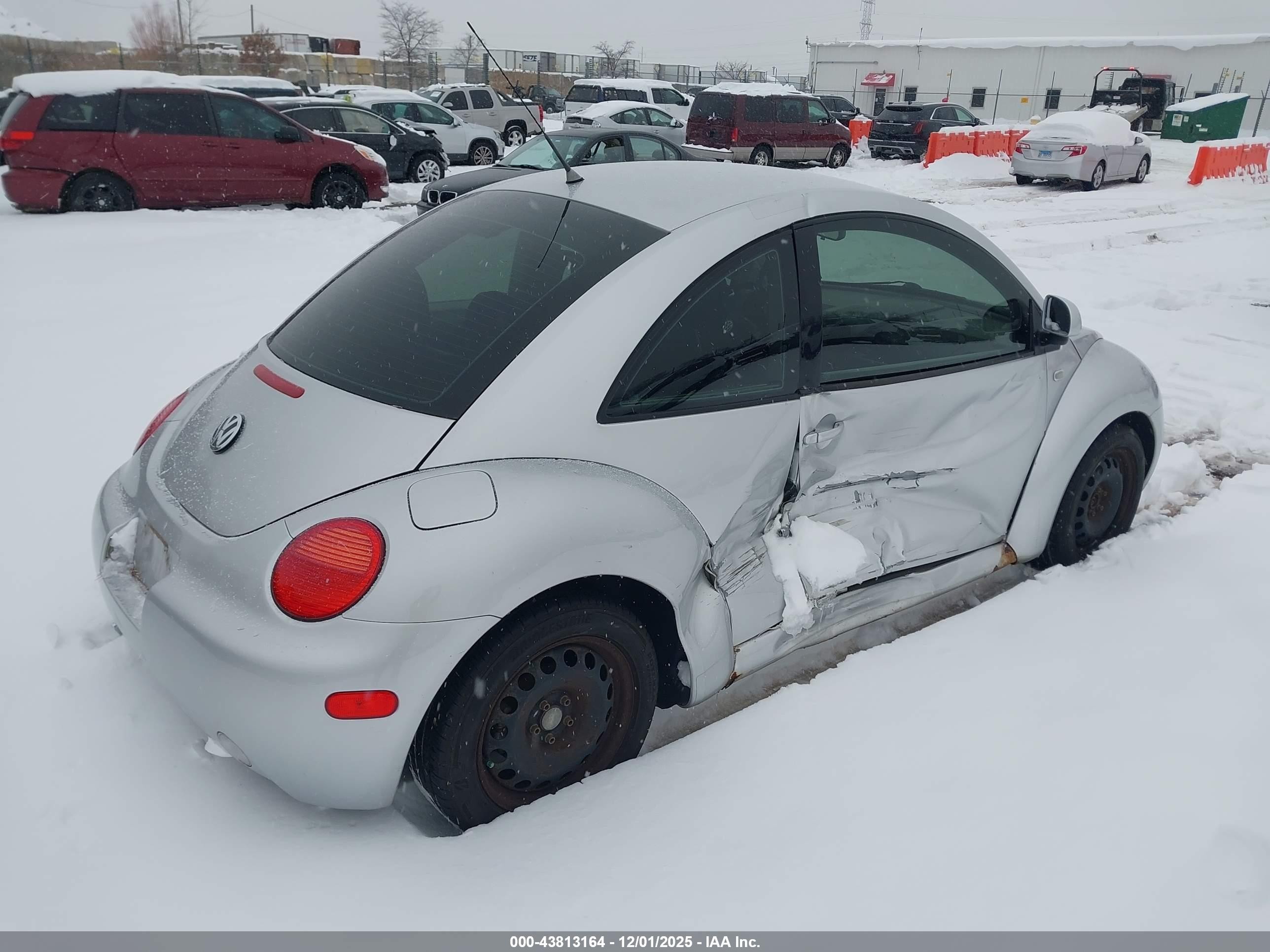 1999 Volkswagen New Beetle Gl Silver vin: 3VWBA21C0XM413986