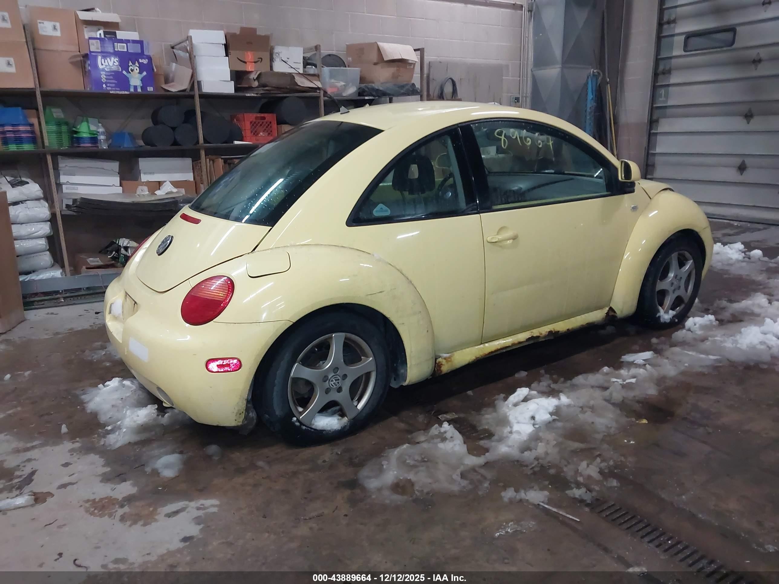 1999 Volkswagen New Beetle Gl Yellow vin: 3VWBA21C1XM453378
