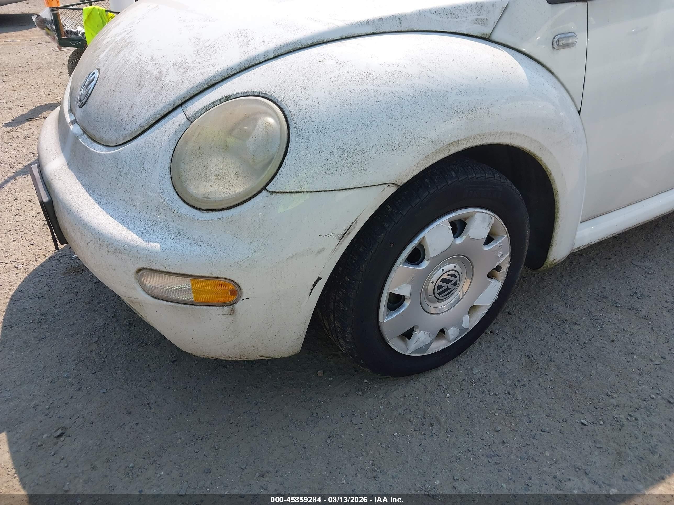 2000 Volkswagen New Beetle Gl White vin: 3VWBA21C3YM498310