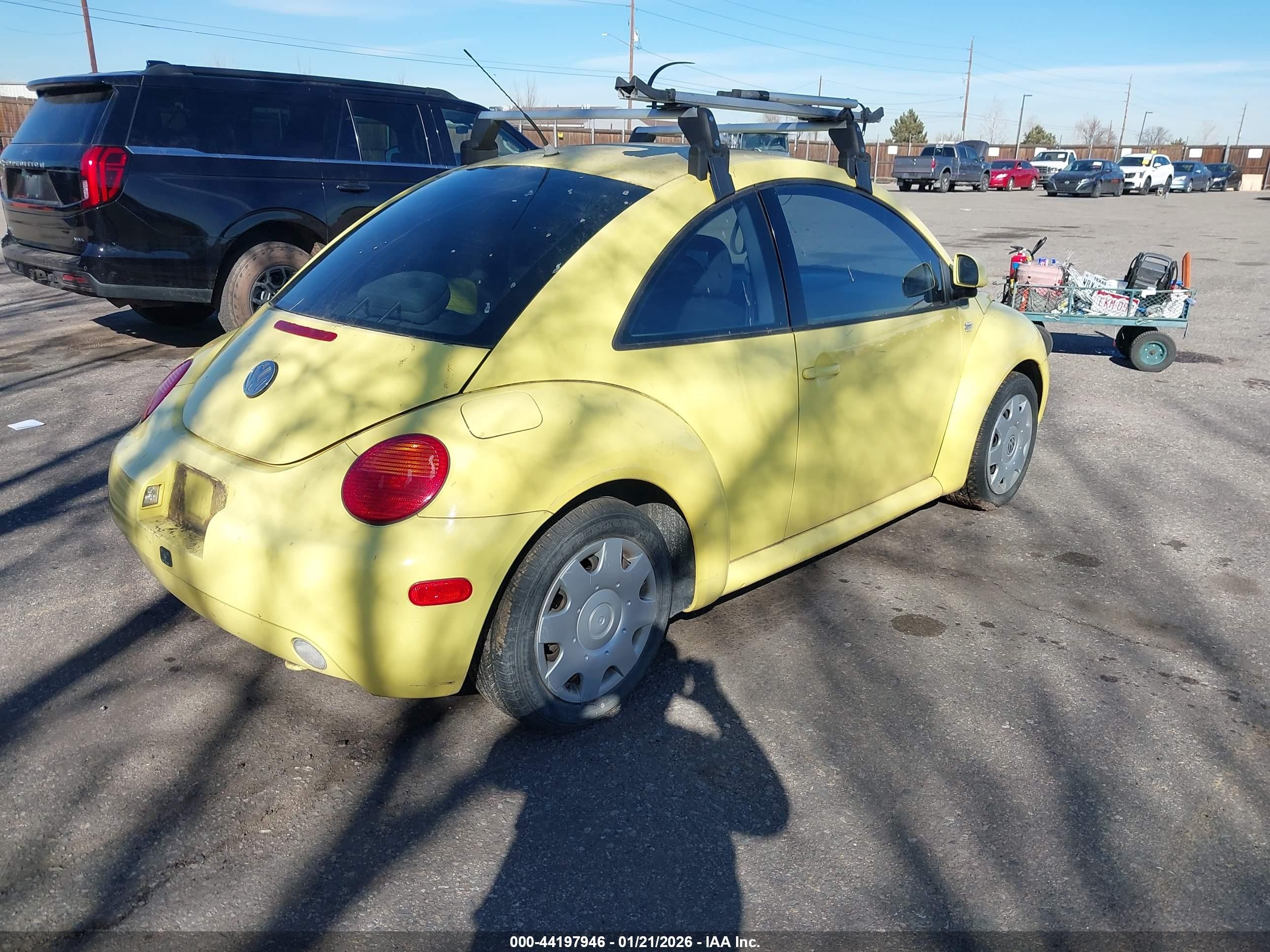 2000 Volkswagen New Beetle Gl Yellow vin: 3VWBA21C4YM409568