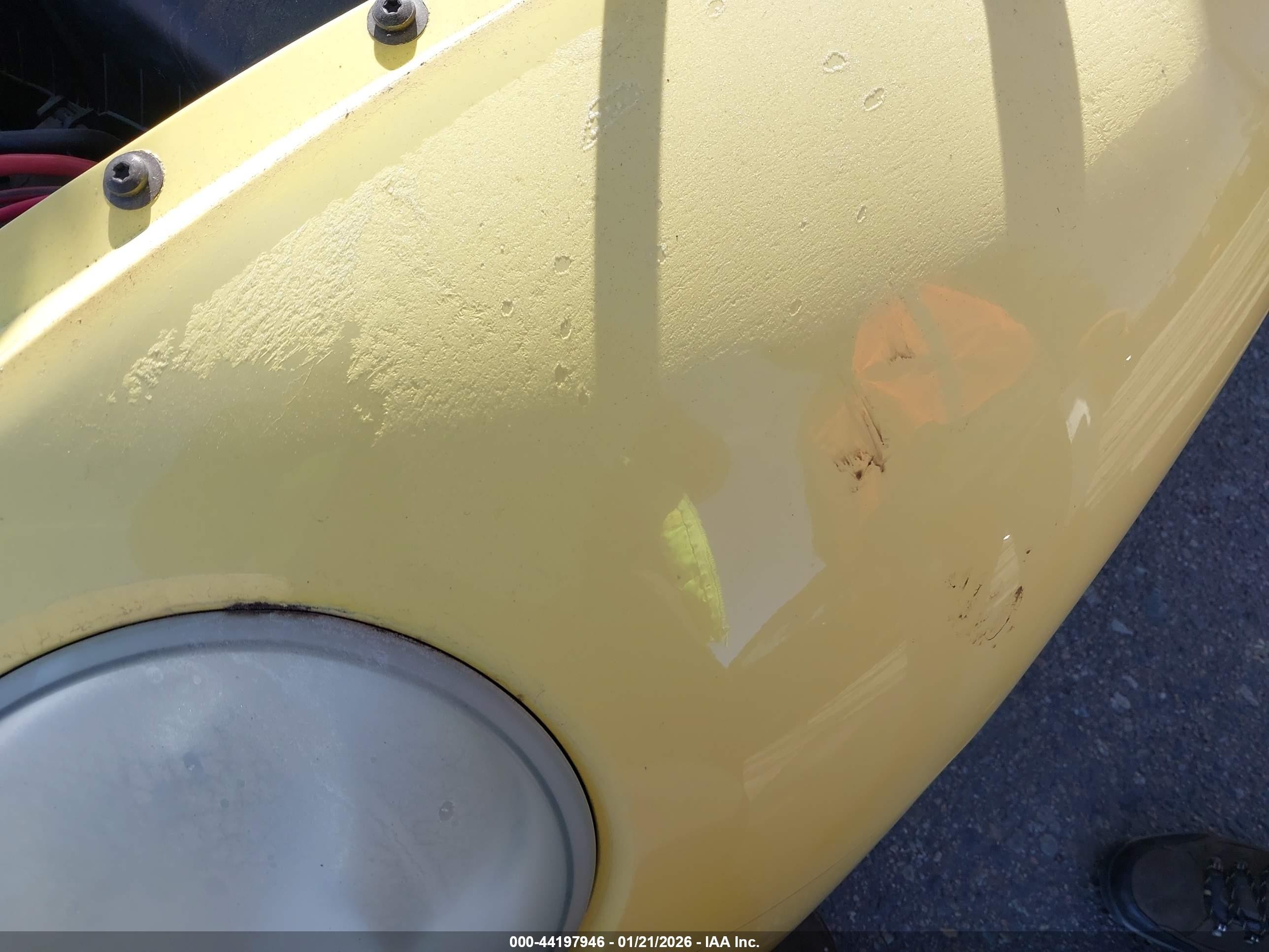 2000 Volkswagen New Beetle Gl Yellow vin: 3VWBA21C4YM409568
