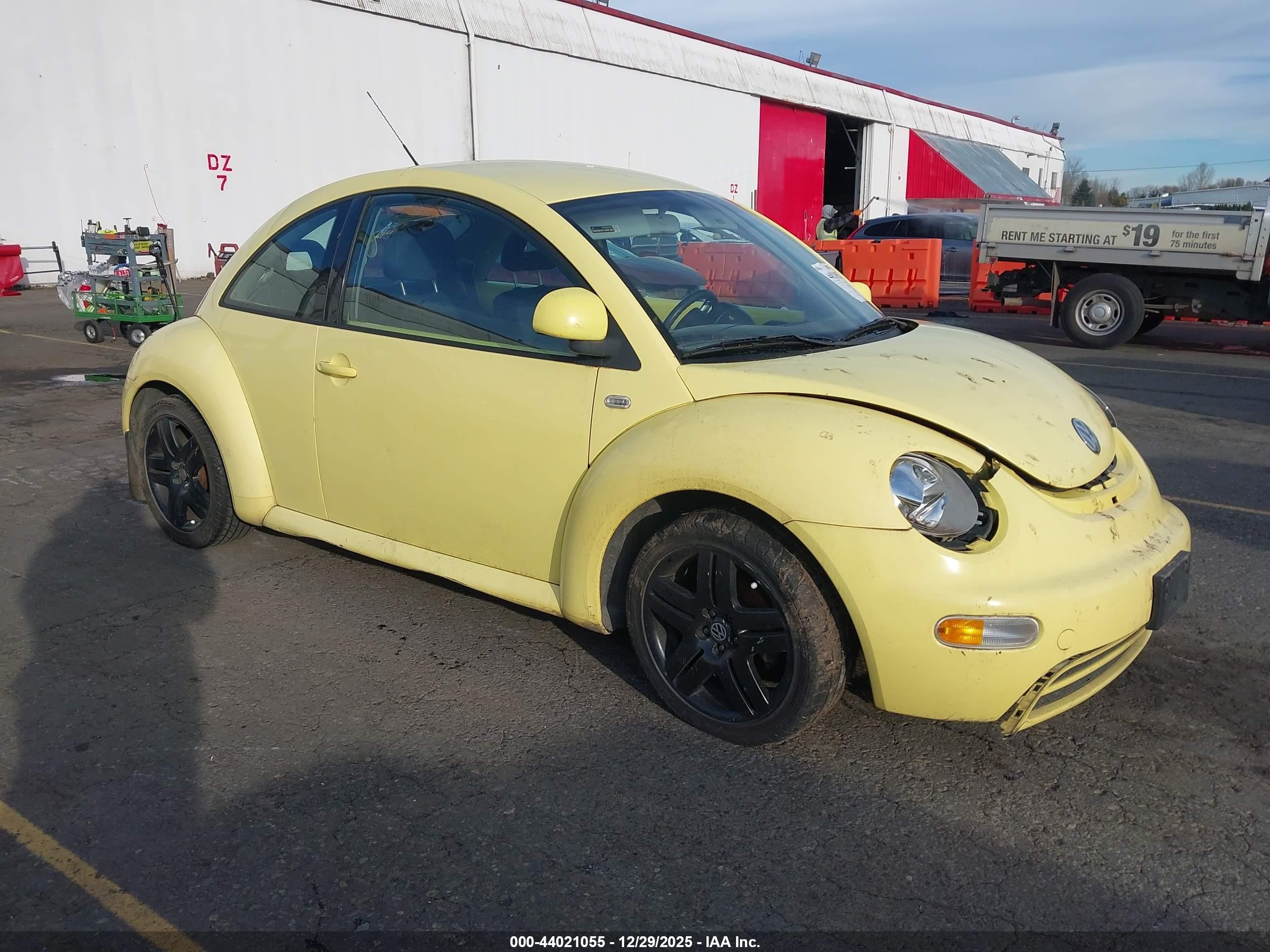 1999 Volkswagen New Beetle Gl Yellow vin: 3VWBA21C9XM448641