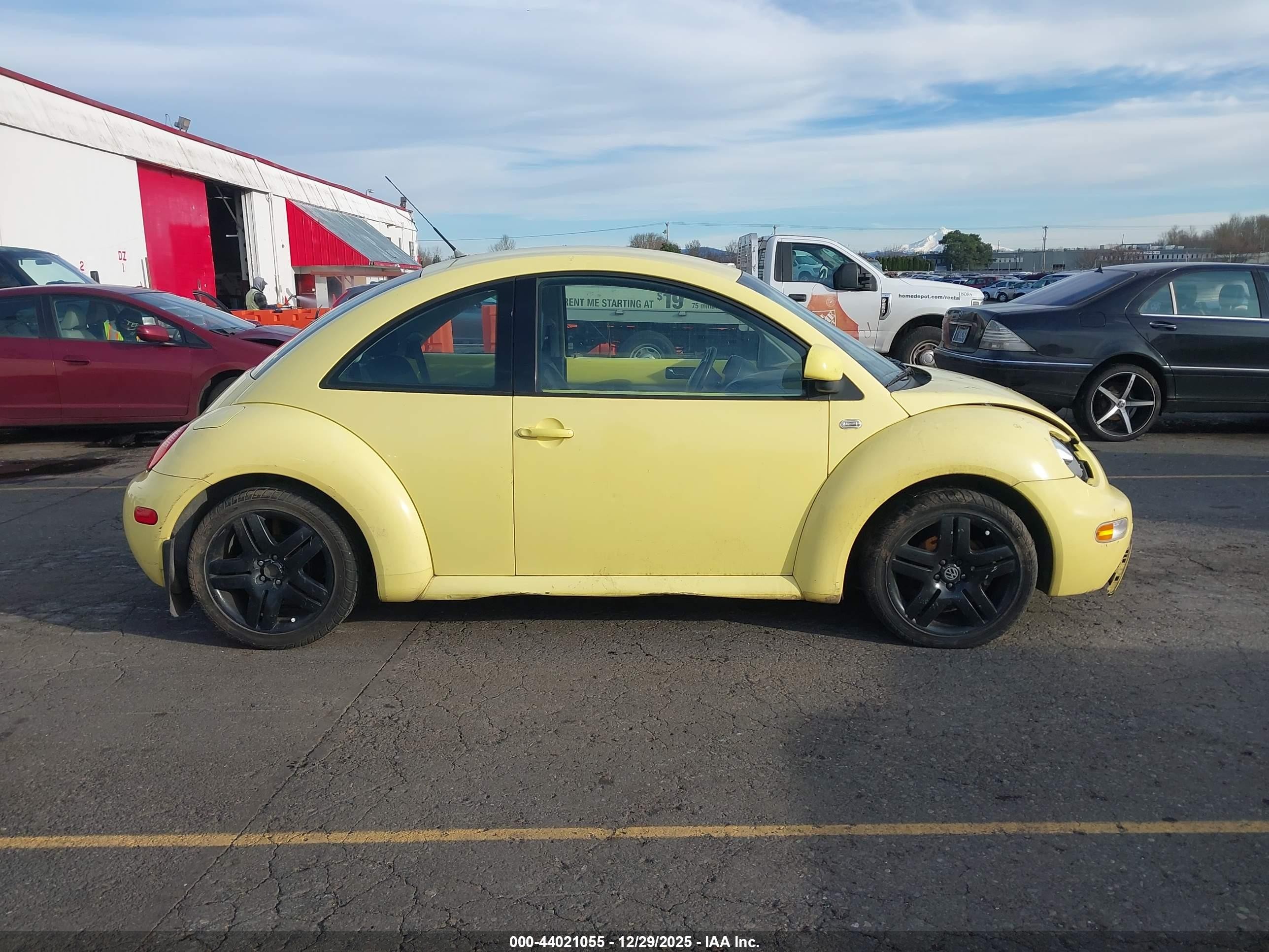 1999 Volkswagen New Beetle Gl Yellow vin: 3VWBA21C9XM448641