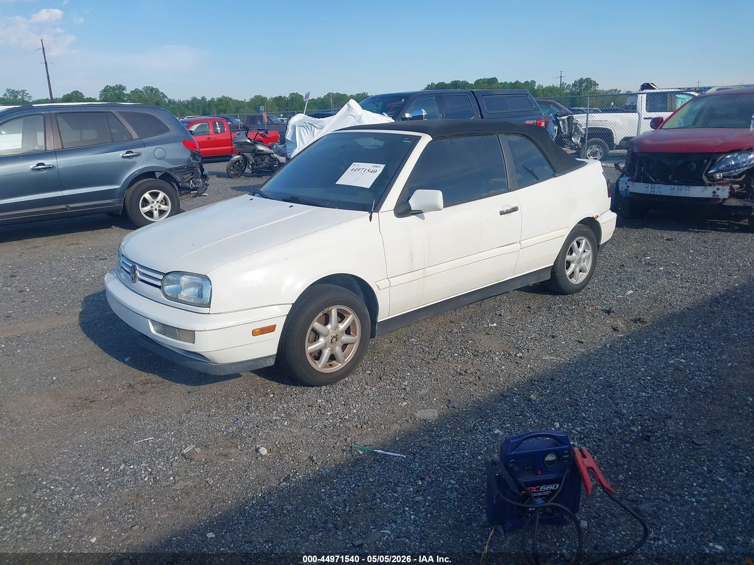 1998 Volkswagen Cabrio Gls White vin: 3VWBA61E3WM813130
