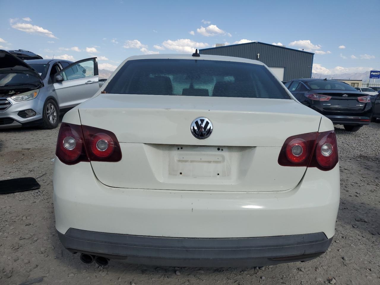 2008 Volkswagen Gli White vin: 3VWBA71K38M186699