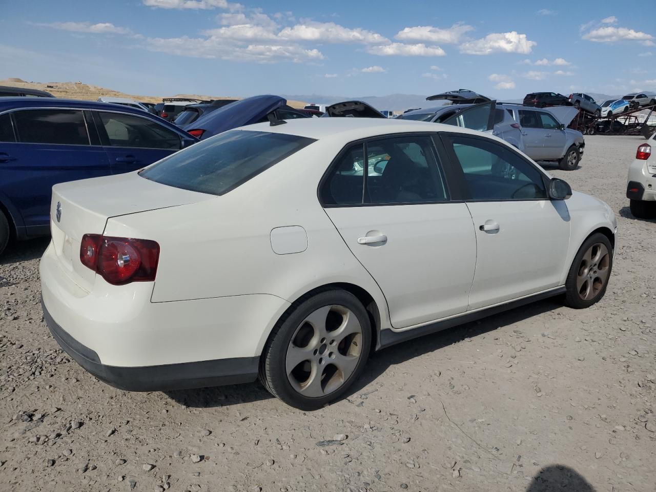 2008 Volkswagen Gli White vin: 3VWBA71K38M186699