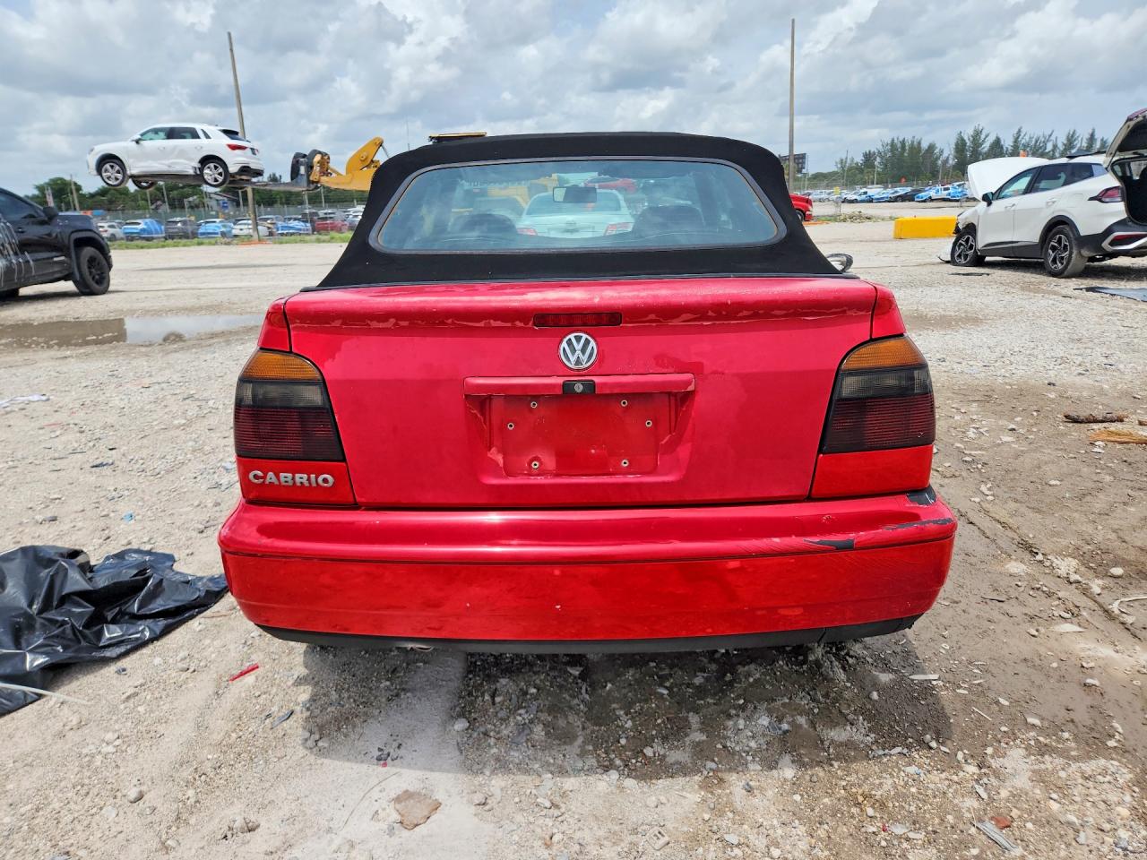 1998 Volkswagen Cabrio Gls Red vin: 3VWBA81E6WM801663