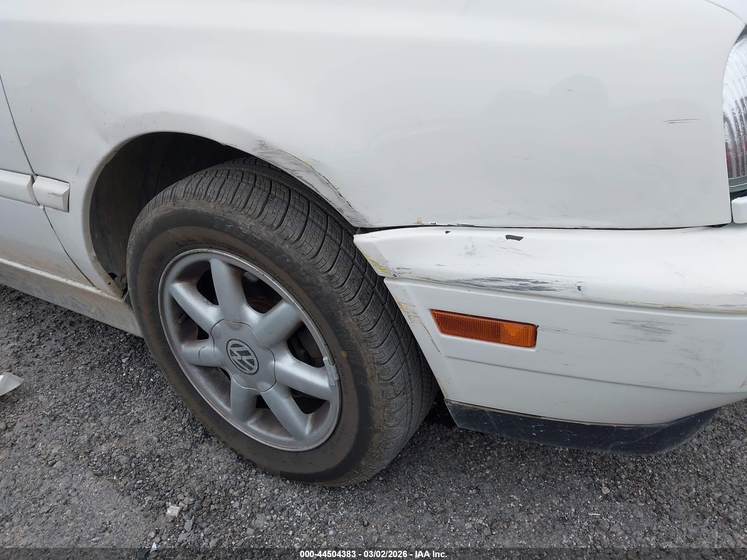 1998 Volkswagen Cabrio Gls White vin: 3VWBA81E6WM807995