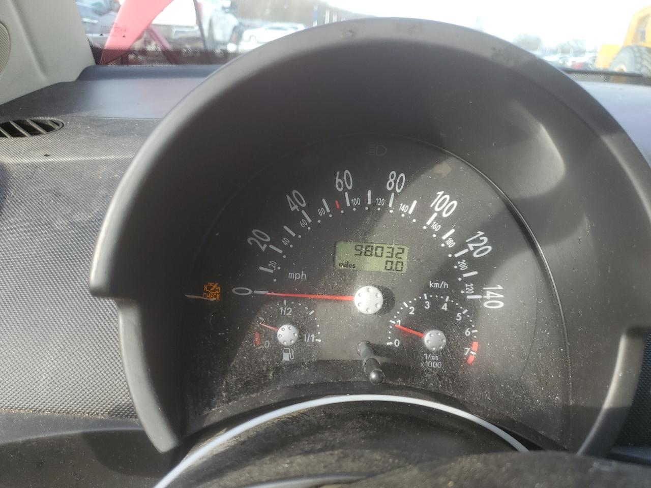 1998 Volkswagen New Beetle    Red vin: 3VWBB61C0WM004468