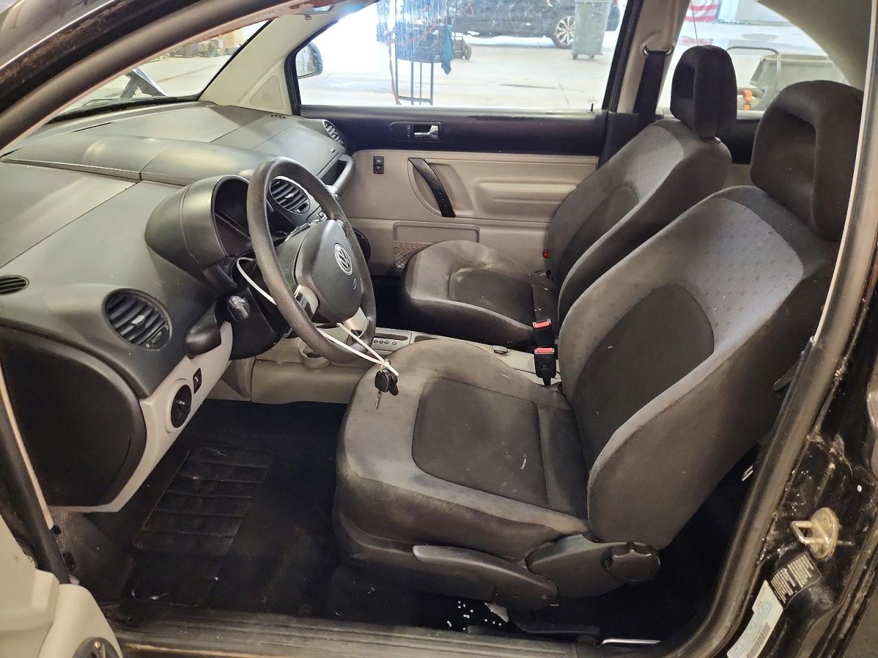 1998 Volkswagen New Beetle Black vin: 3VWBB61C0WM037907