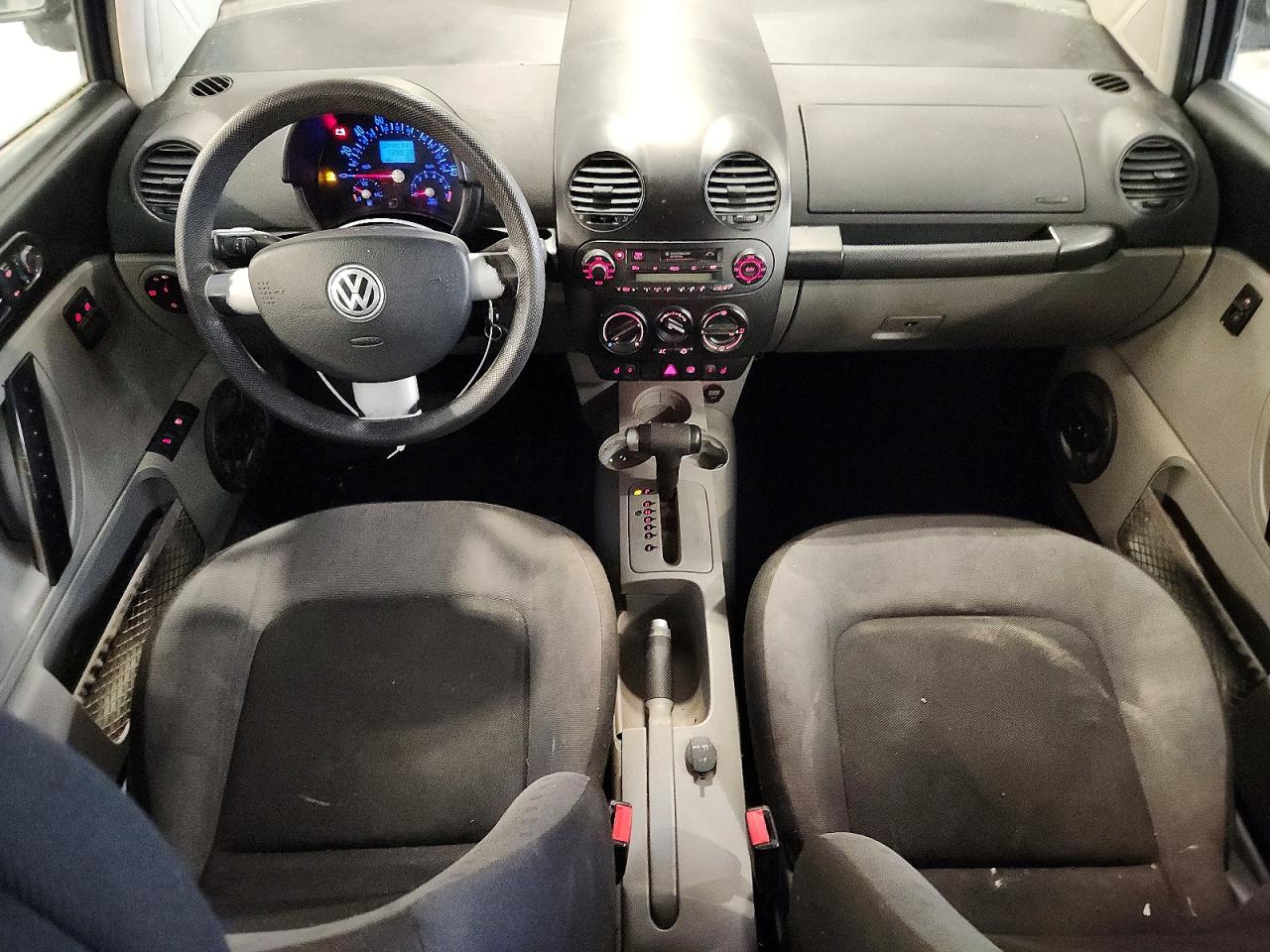 1998 Volkswagen New Beetle Black vin: 3VWBB61C0WM037907