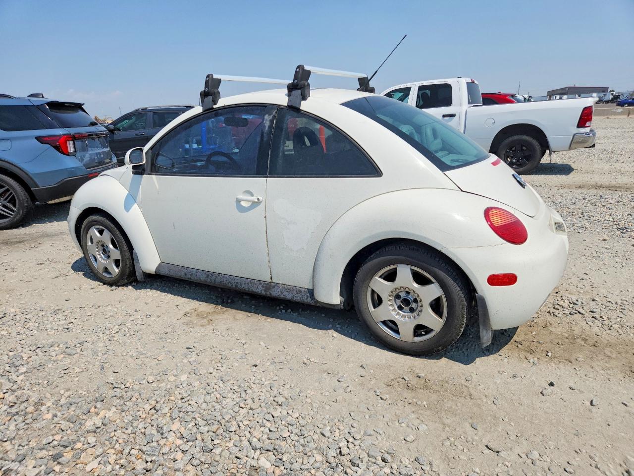 1998 Volkswagen New Beetle White vin: 3VWBB61C0WM048020