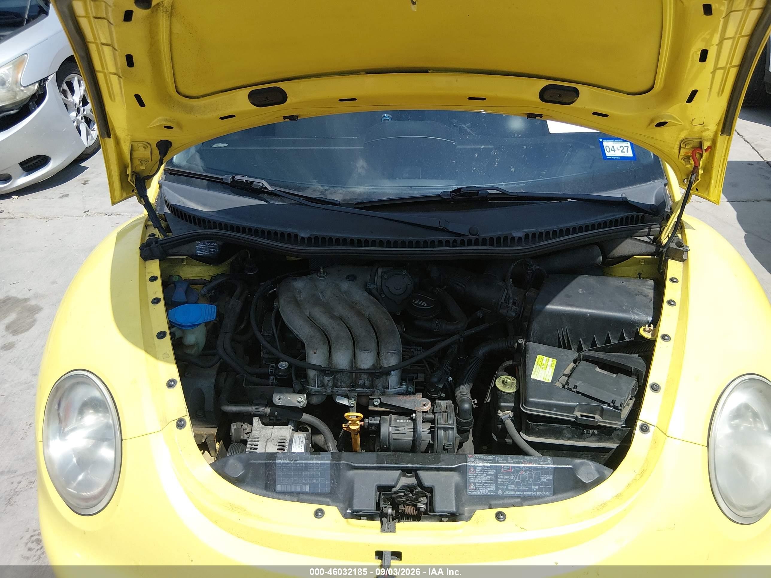 1998 Volkswagen New Beetle   Yellow vin: 3VWBB61C4WM010483
