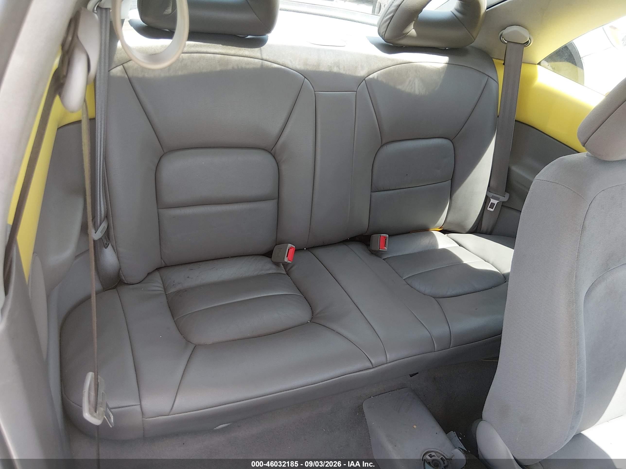 1998 Volkswagen New Beetle   Yellow vin: 3VWBB61C4WM010483
