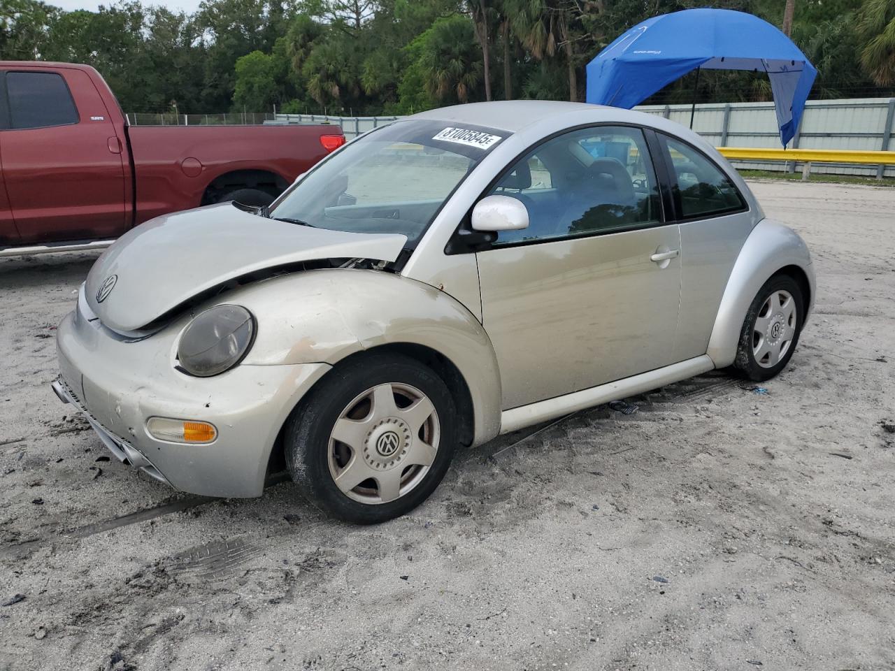 1998 Volkswagen New Beetle Серебряный vin: 3VWBB61C5WM030385