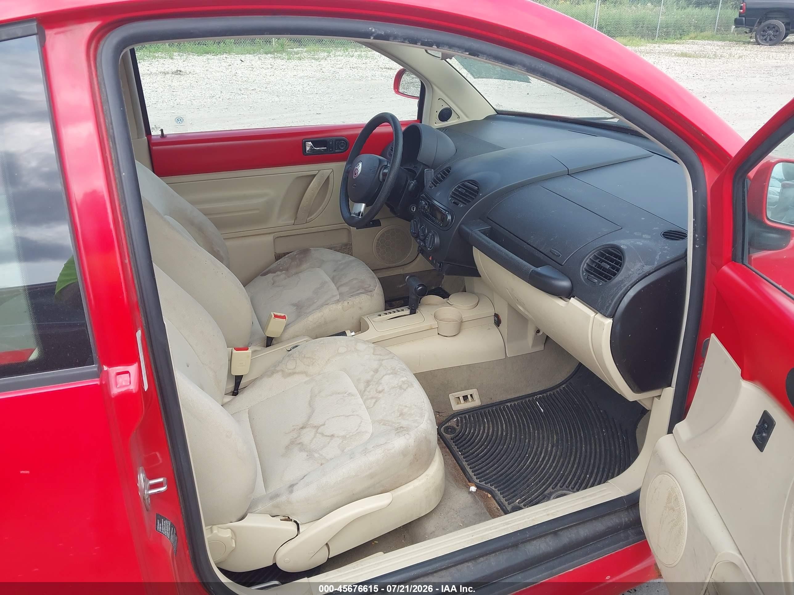 1998 Volkswagen New Beetle   Красный vin: 3VWBB61C6WM050127