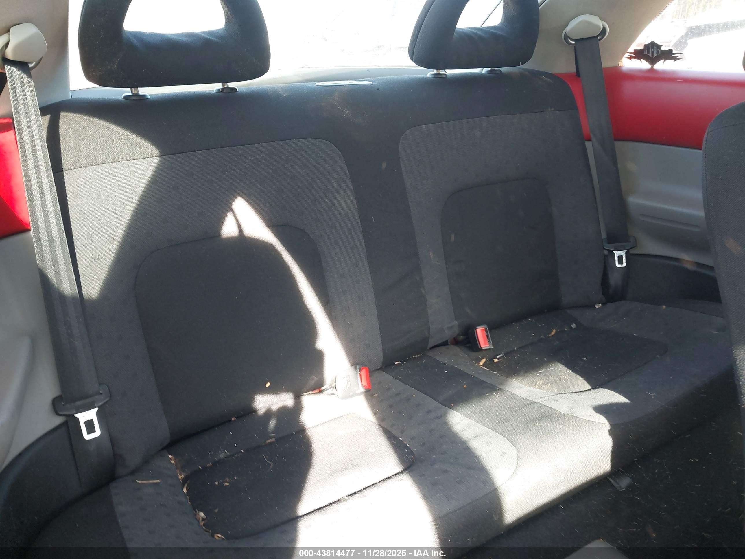 1998 Volkswagen New Beetle   Красный vin: 3VWBB61C7WM024264