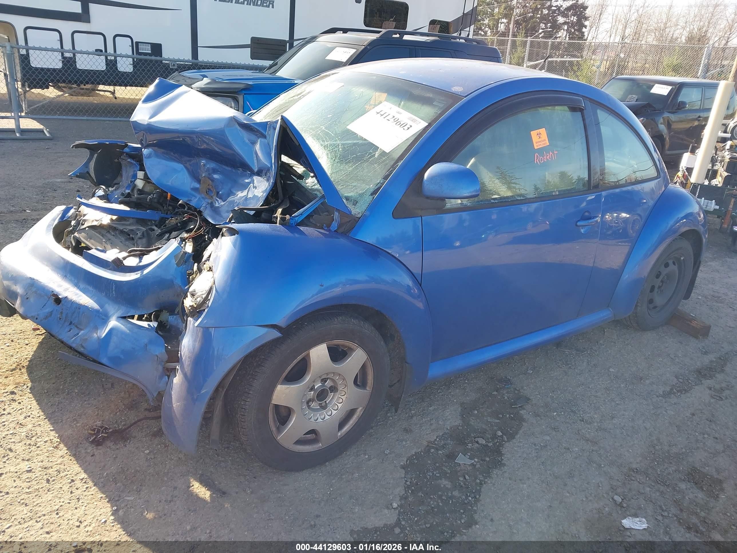 1998 Volkswagen New Beetle   Blue vin: 3VWBB61CXWM006888