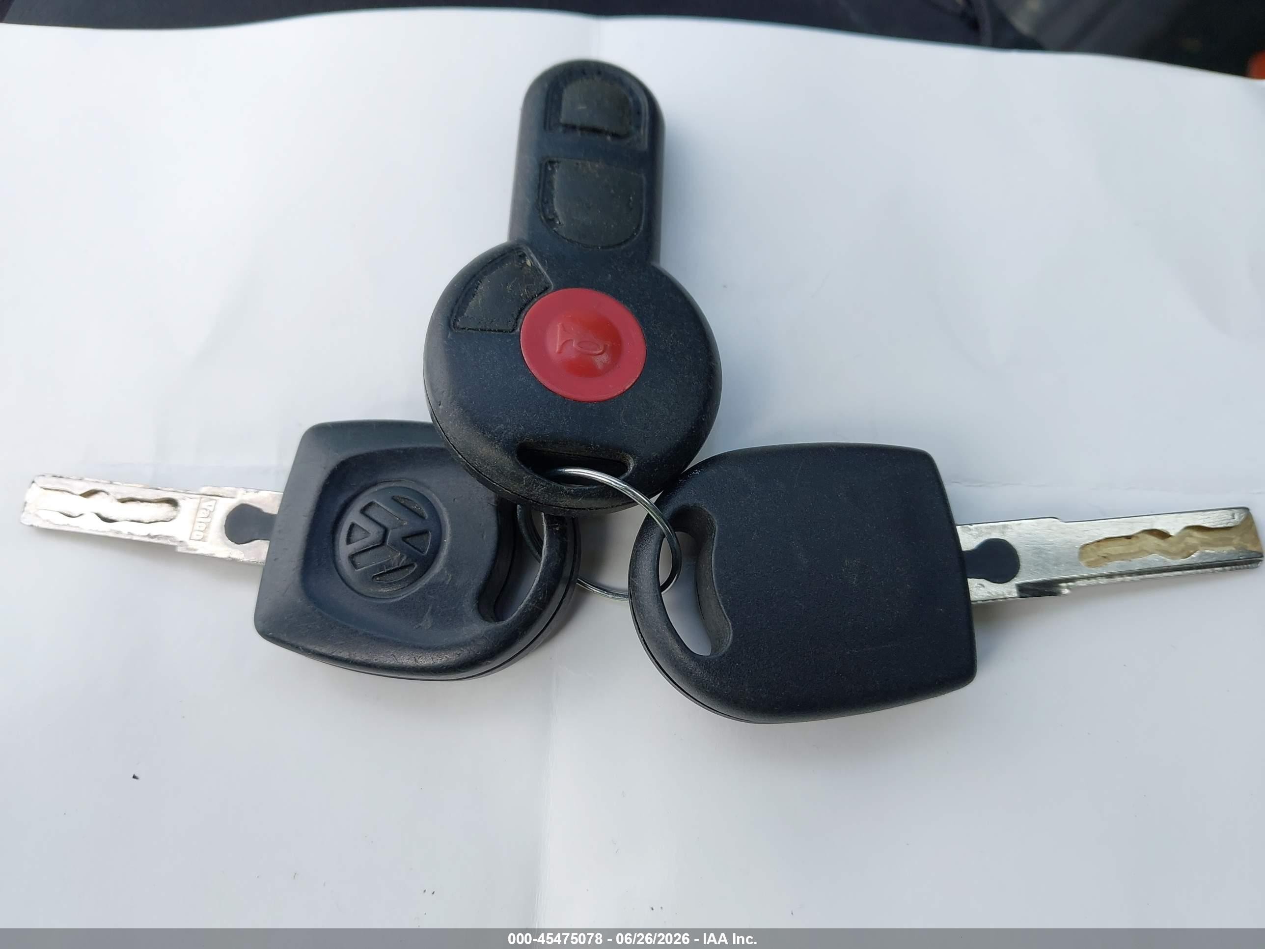 1998 Volkswagen New Beetle   Черный vin: 3VWBB61CXWM012223