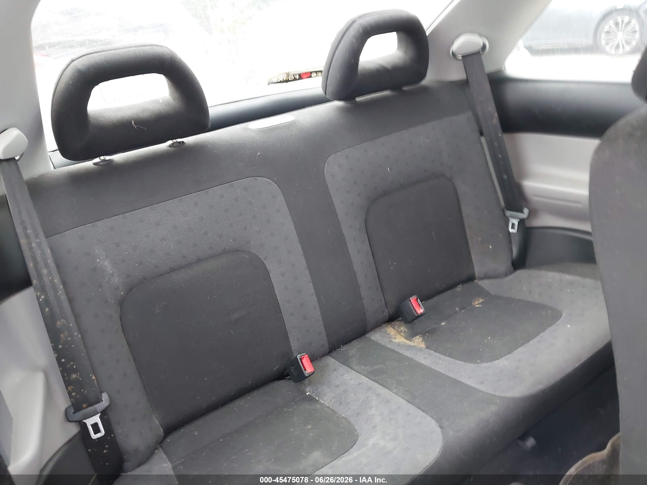 1998 Volkswagen New Beetle   Черный vin: 3VWBB61CXWM012223