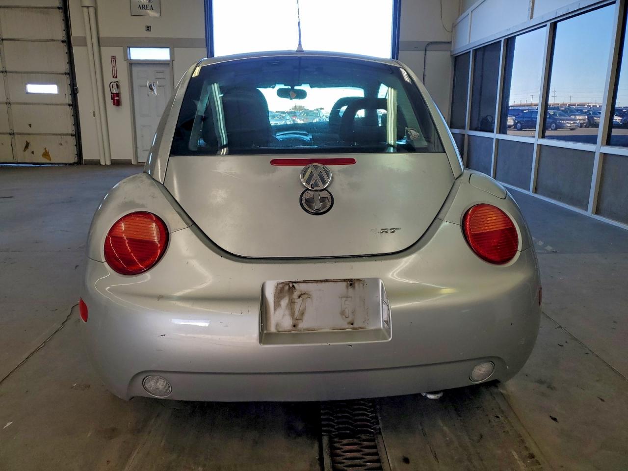 1999 Volkswagen New Beetle Gl Silver vin: 3VWBC21C0XM470747