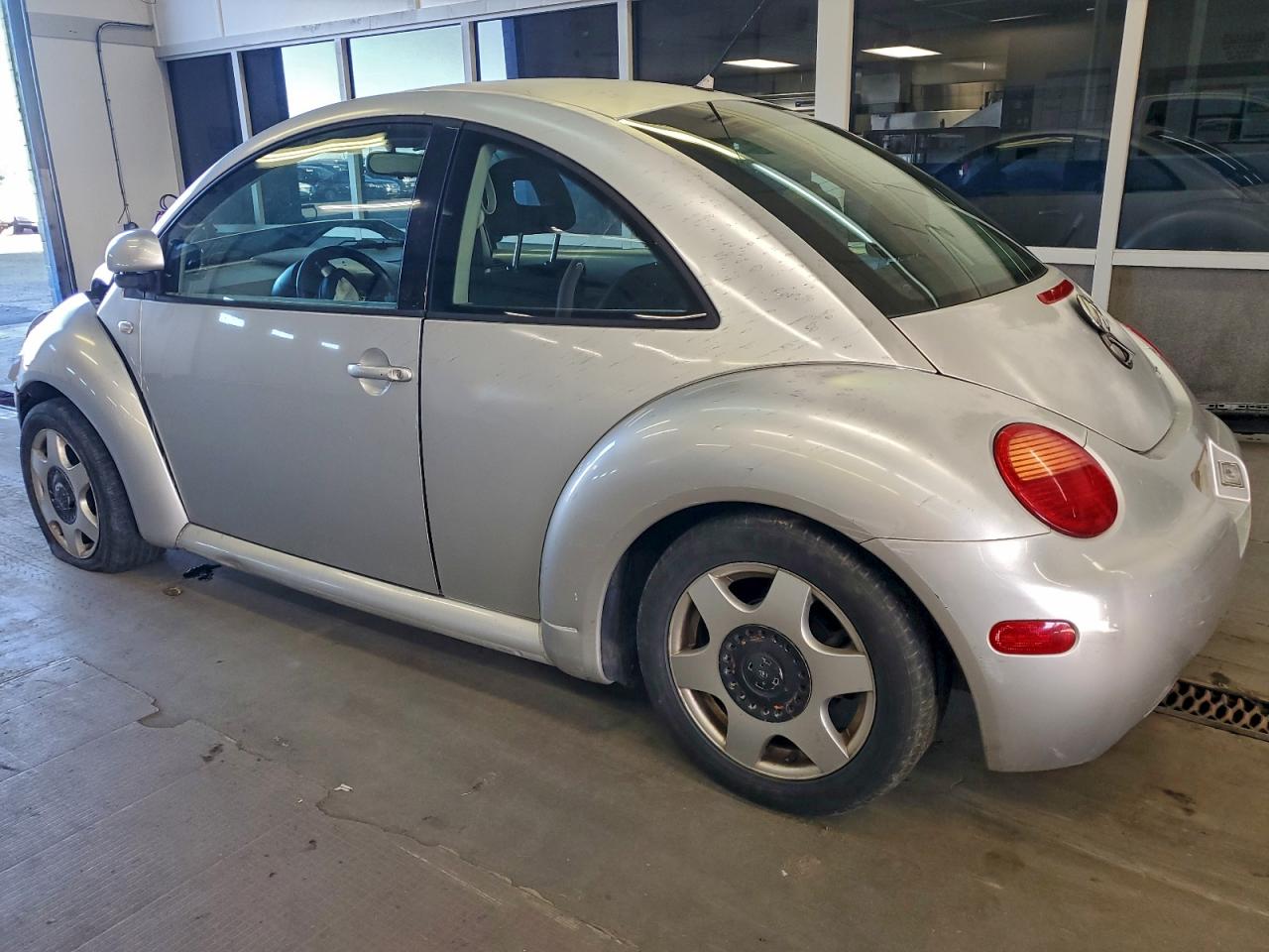 1999 Volkswagen New Beetle Gl Silver vin: 3VWBC21C0XM470747