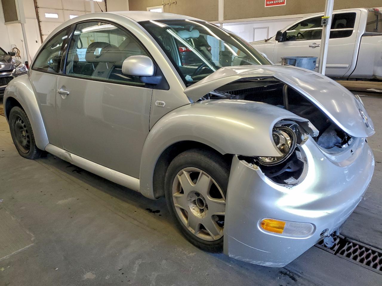 1999 Volkswagen New Beetle Gl Silver vin: 3VWBC21C0XM470747