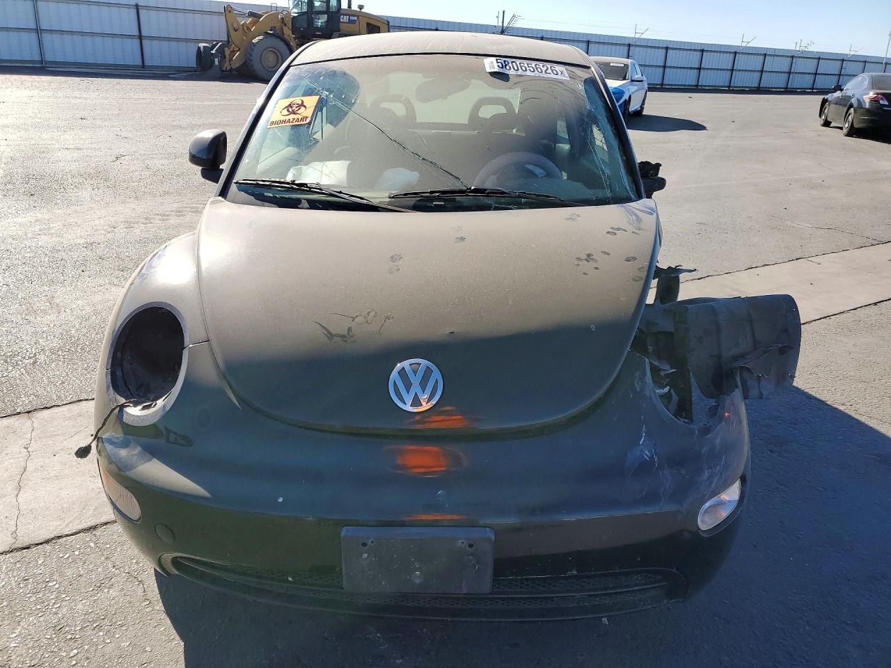 1999 Volkswagen New Beetle Gl Black vin: 3VWBC21C5XM443513