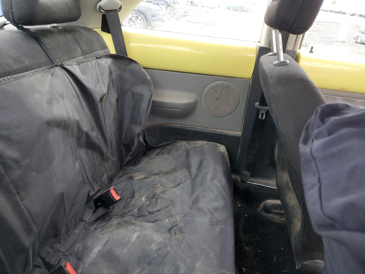 1999 Volkswagen New Beetle Gl Желтый vin: 3VWBC21C6XM420564