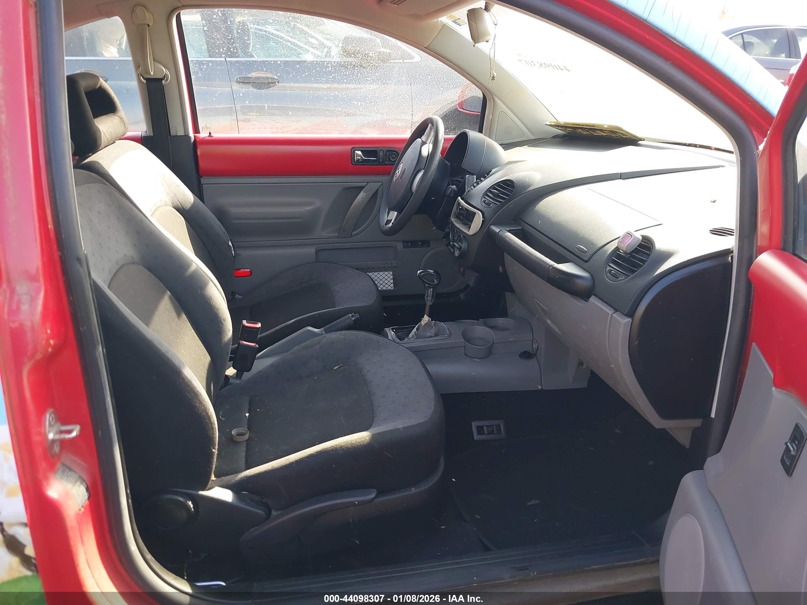 1998 Volkswagen New Beetle Tdi Красный vin: 3VWBF61CXWM037448