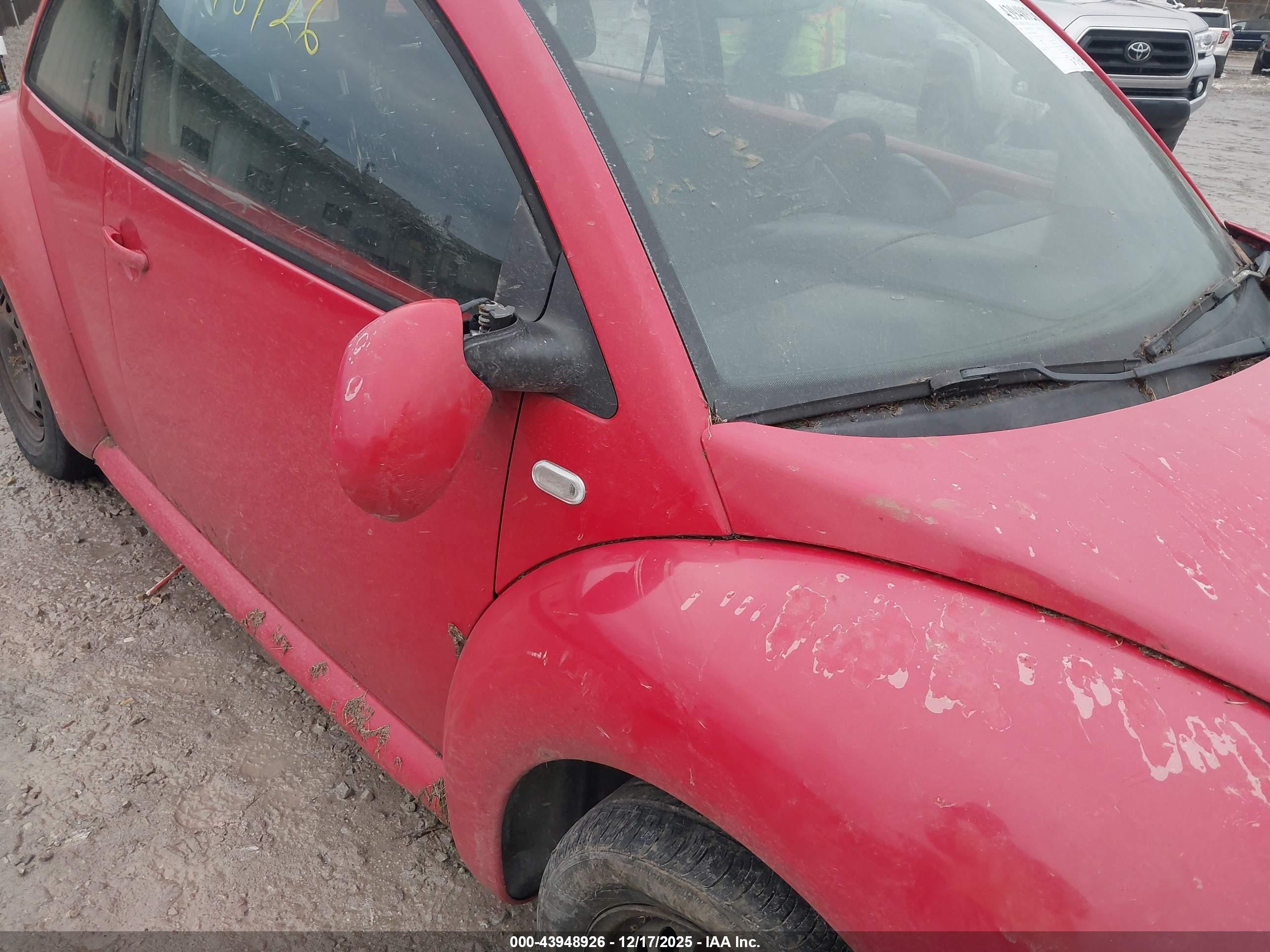 2001 Volkswagen New Beetle Gl Красный vin: 3VWBK21C01M430565