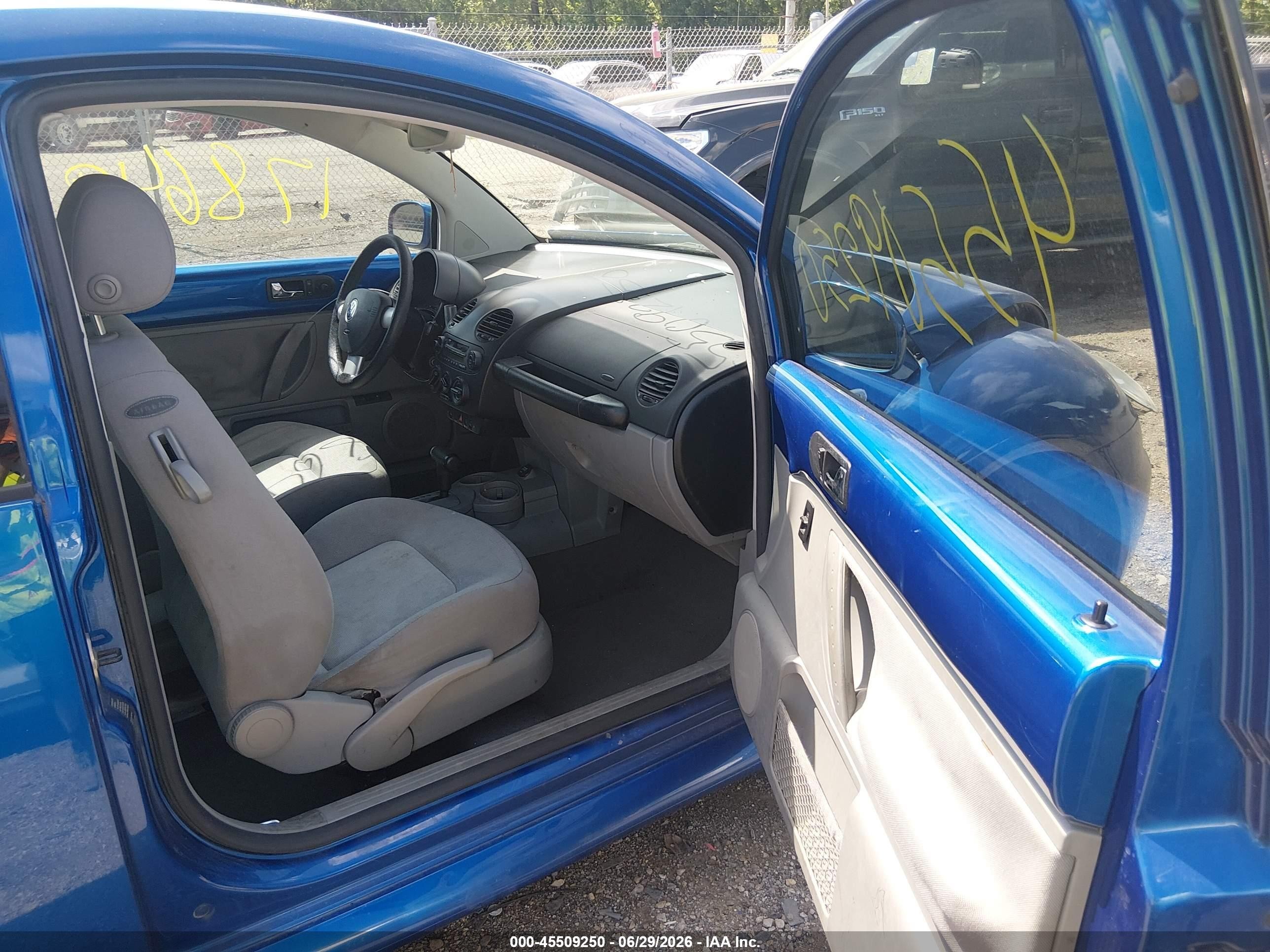 2003 Volkswagen New Beetle Gl Blue vin: 3VWBK21C03M426874