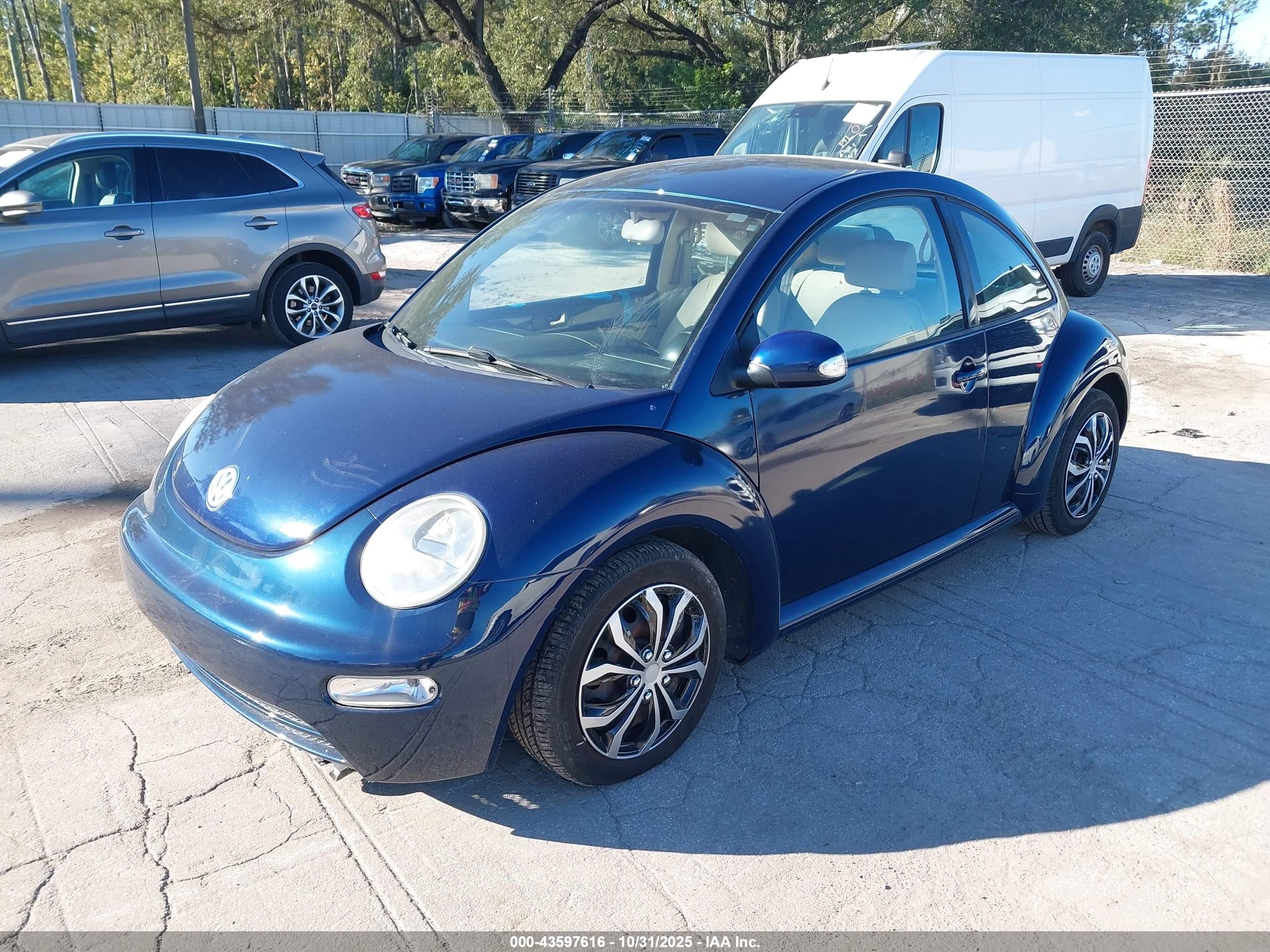 2004 Volkswagen New Beetle Gl Blue vin: 3VWBK21C94M400968