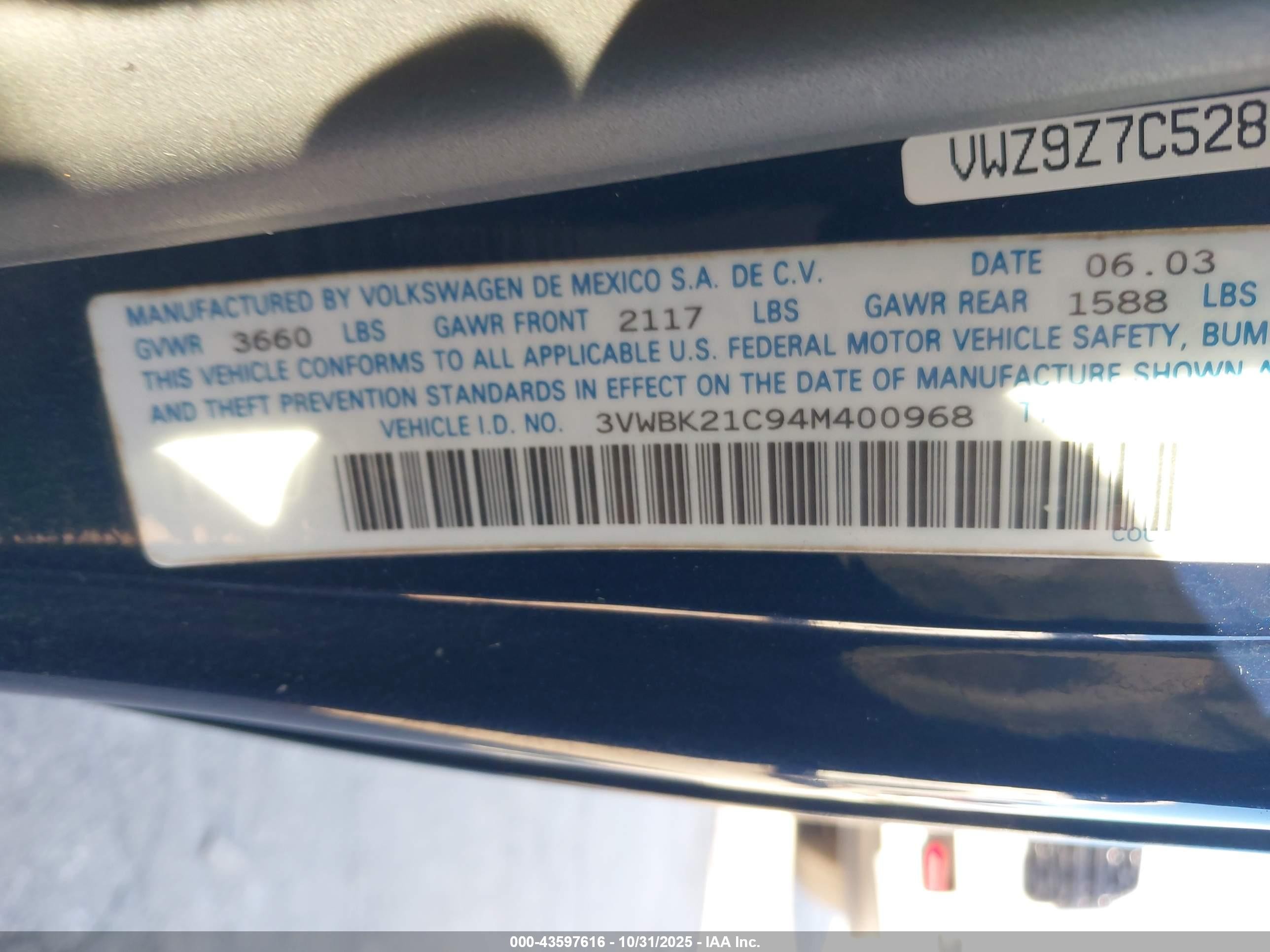 2004 Volkswagen New Beetle Gl Blue vin: 3VWBK21C94M400968