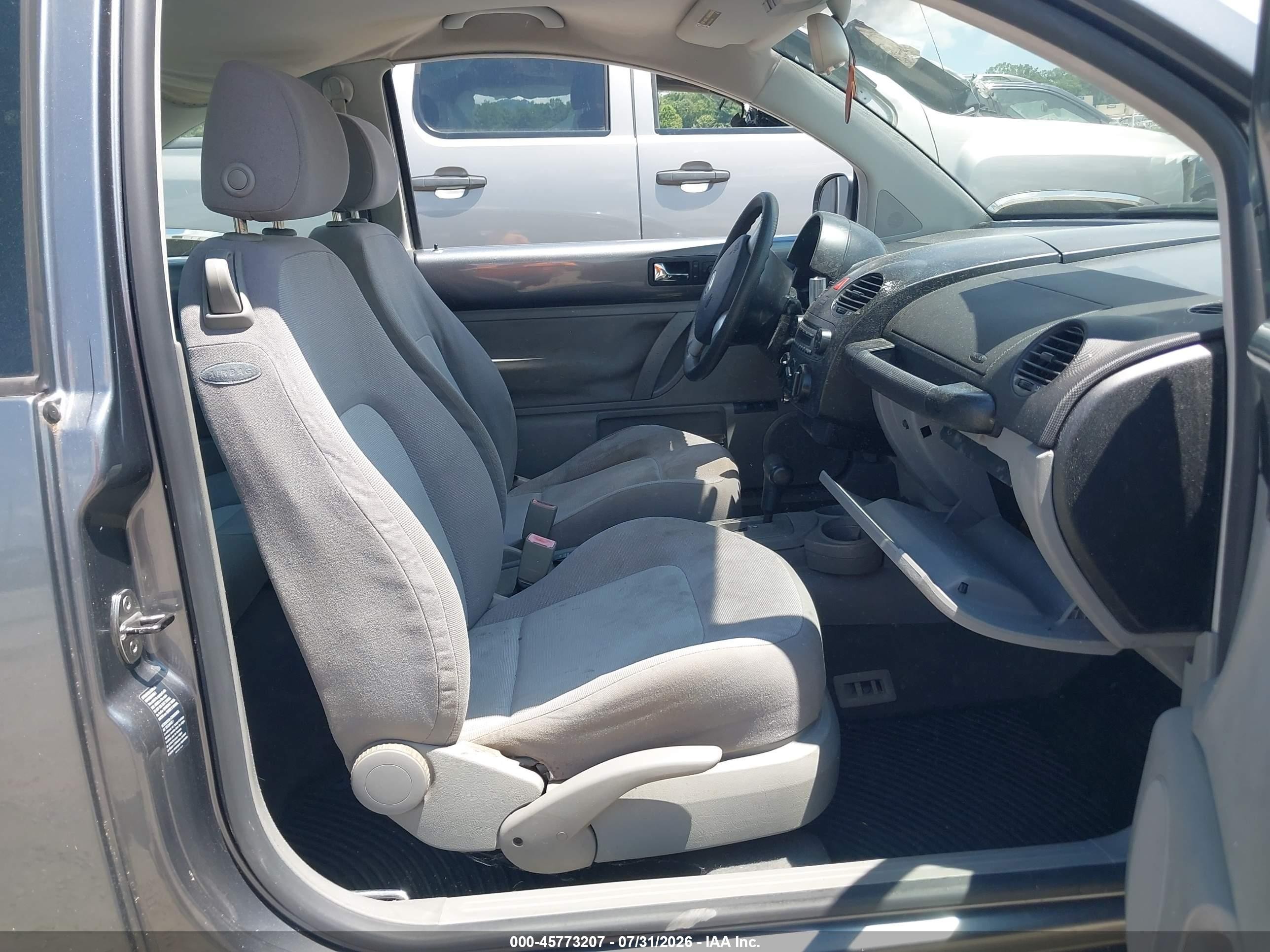 2005 Volkswagen New Beetle Gl Gray vin: 3VWBK31C95M402467