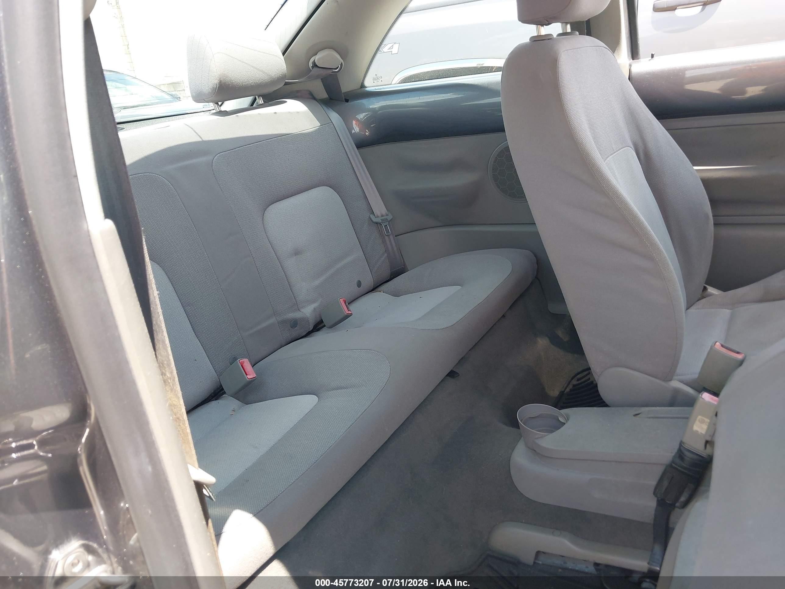 2005 Volkswagen New Beetle Gl Gray vin: 3VWBK31C95M402467