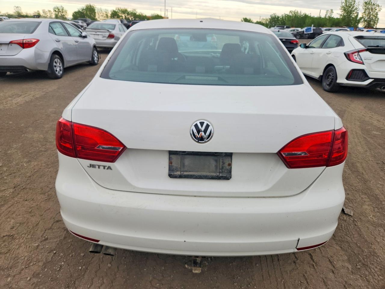 2014 Volkswagen Jetta Se White vin: 3VWBK7AJ5EM352432