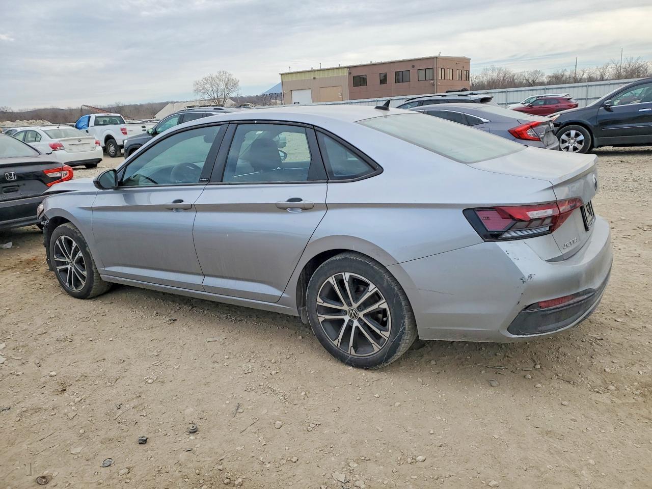 2023 Volkswagen Jetta Sport Silver vin: 3VWBM7BU0PM054943