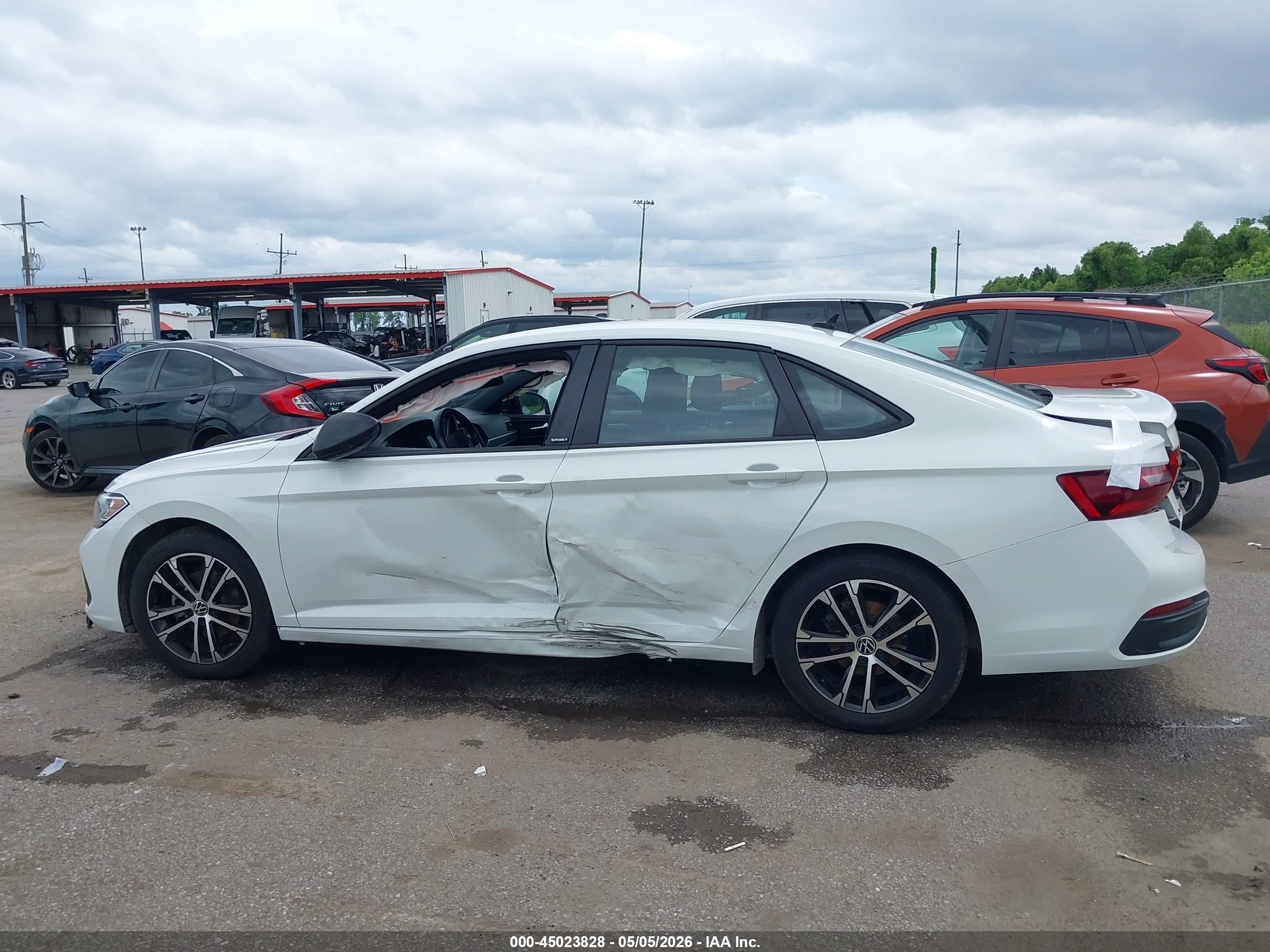 2023 Volkswagen Jetta 1.5t Sport Белый vin: 3VWBM7BU6PM031439