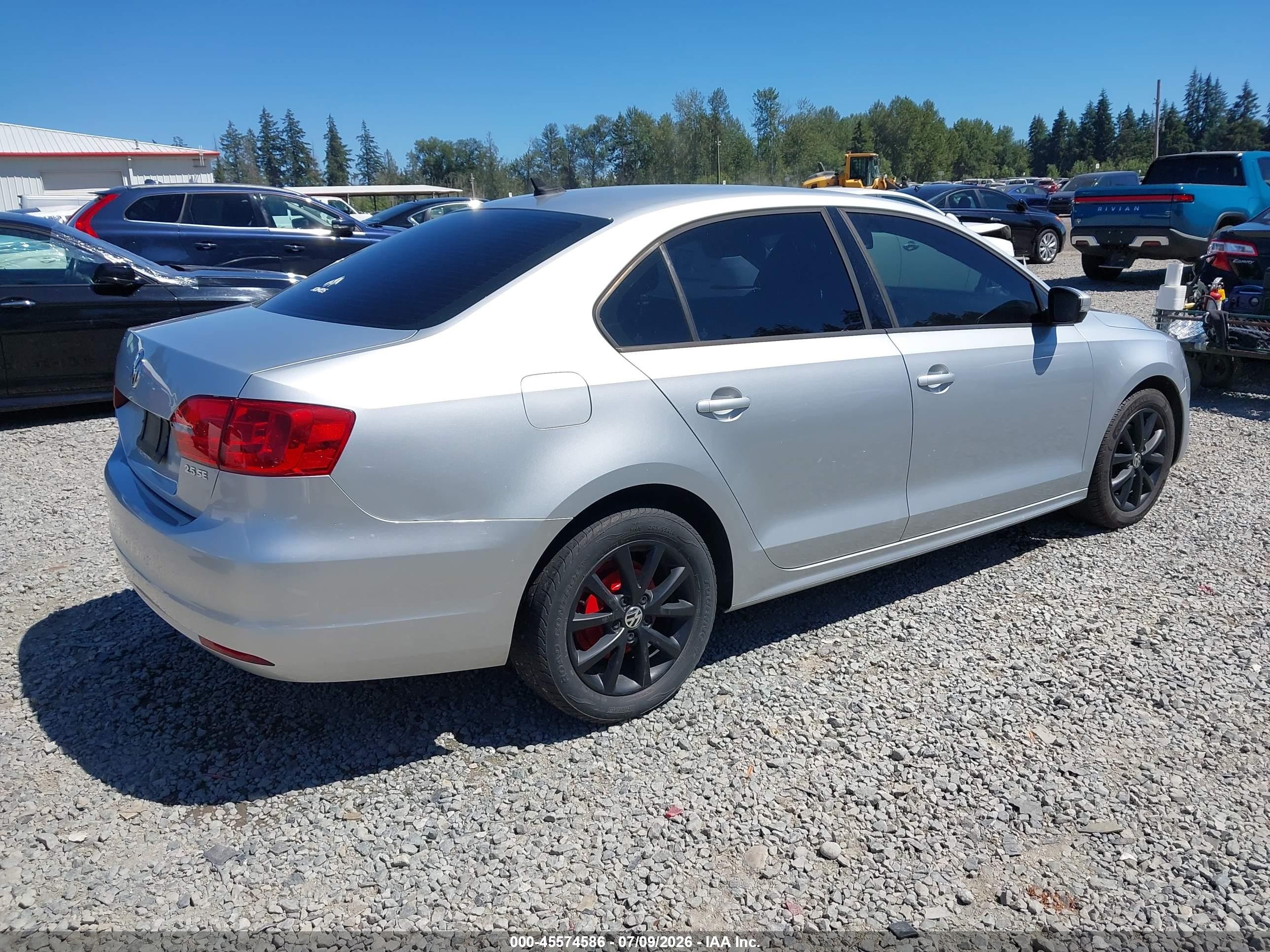 2012 Volkswagen Jetta 2.5l Se Silver vin: 3VWBP7AJ1CM031695