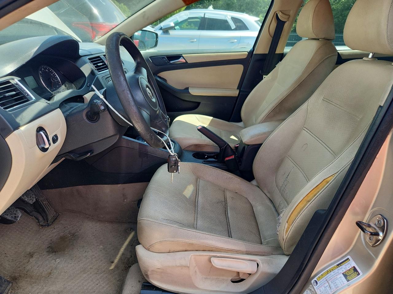 2012 Volkswagen Jetta Se Кремовый vin: 3VWBP7AJ2CM127500