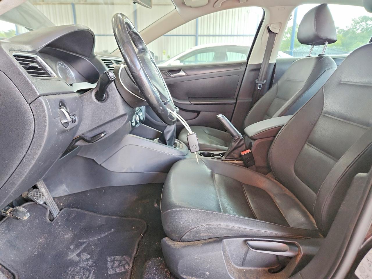 2012 Volkswagen Jetta Se Black vin: 3VWBP7AJ3CM373231