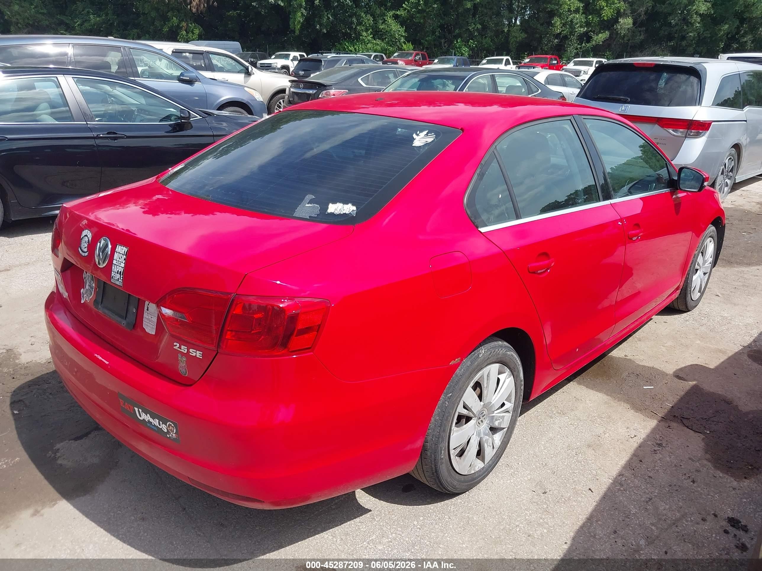 2013 Volkswagen Jetta 2.5l Se Red vin: 3VWBP7AJ3DM385980