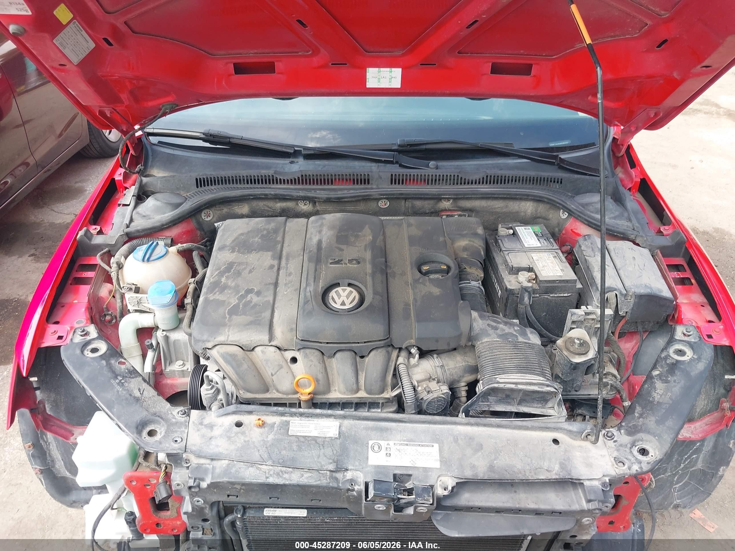 2013 Volkswagen Jetta 2.5l Se Red vin: 3VWBP7AJ3DM385980