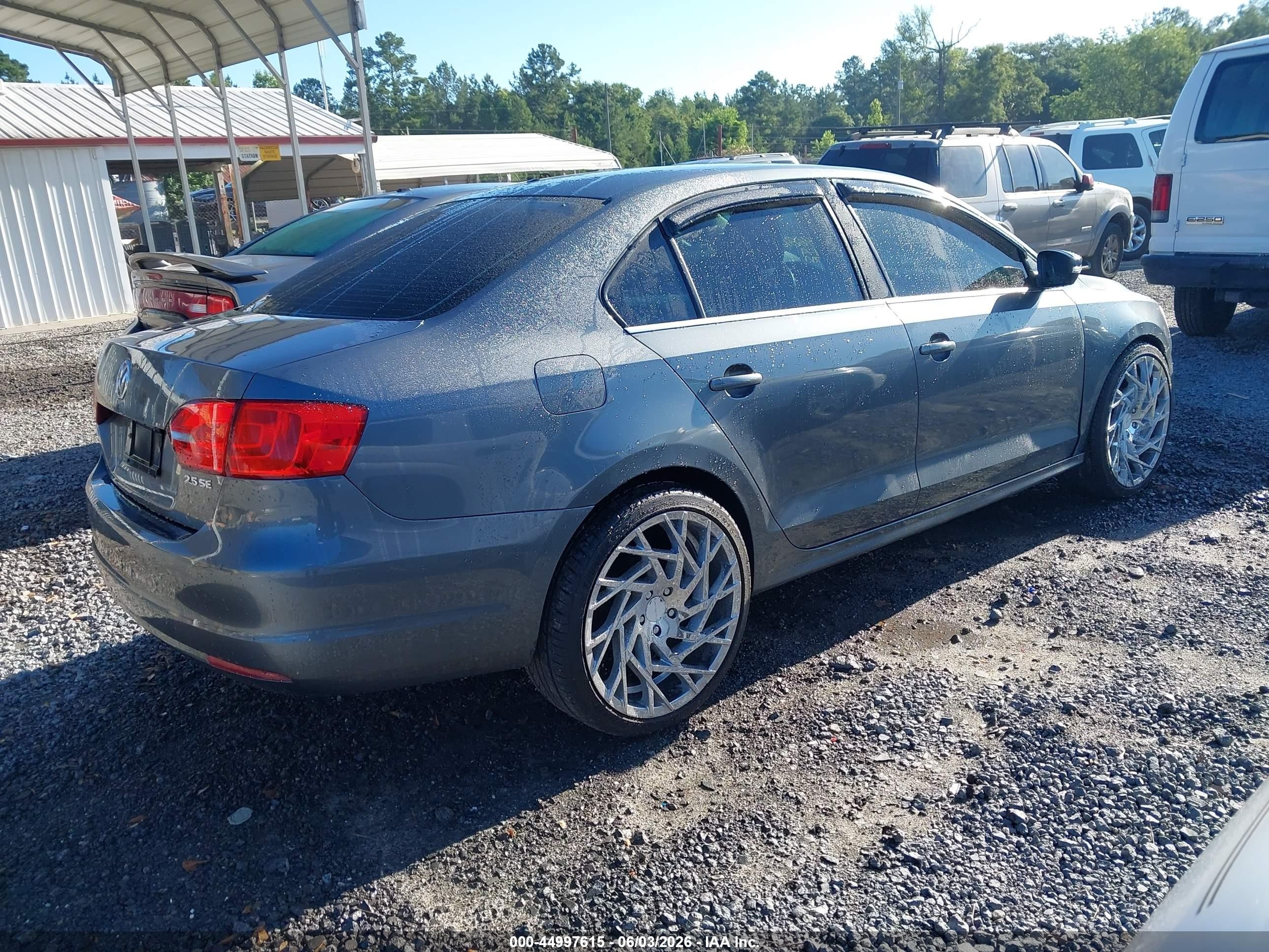 2013 Volkswagen Jetta 2.5l Se Gray vin: 3VWBP7AJ3DM446812