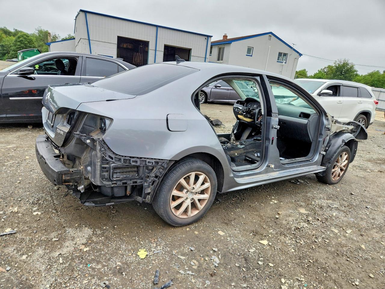 2013 Volkswagen Jetta Gray vin: 3VWBP7AJ6DM400892